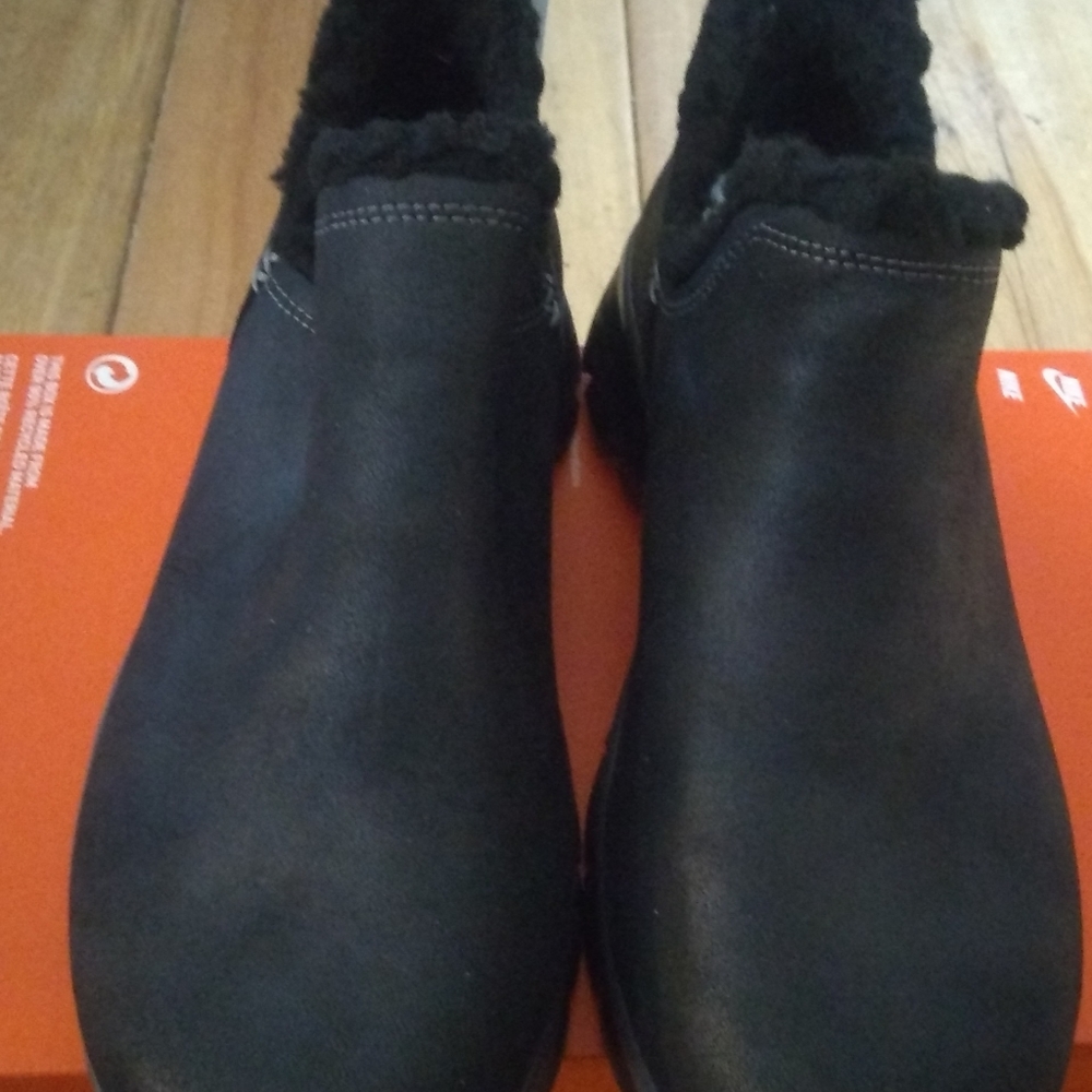 Boots - Picture 5 of 5
